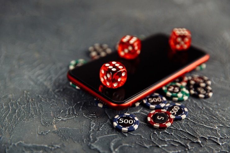 erek 83 AduQ showdown with cards revealed and winner announced